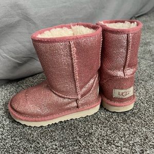 Ugg girls classic short sparkly pink boots size 8 toddler 8c